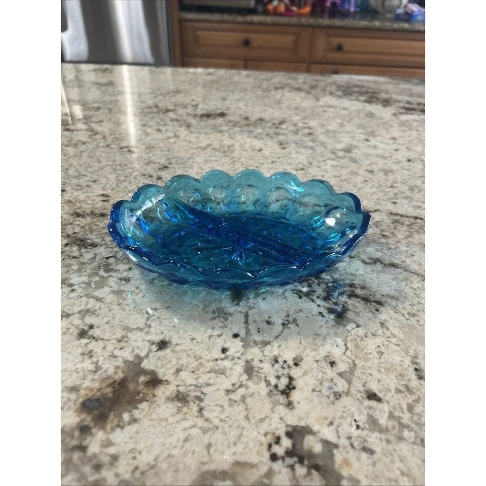 Vintage‎ Indiana Glass Kings Crown Teal Blue Divided Oval Candy Dish